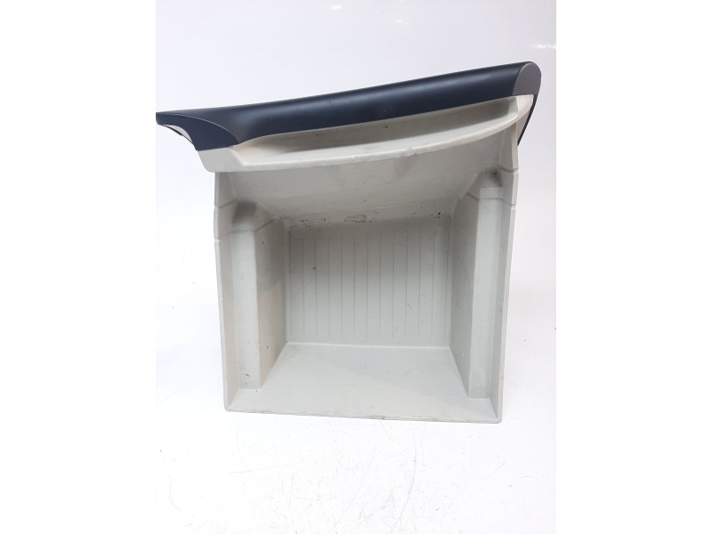 Recambio de guantera para renault captur zen referencia OEM IAM 685000532R  