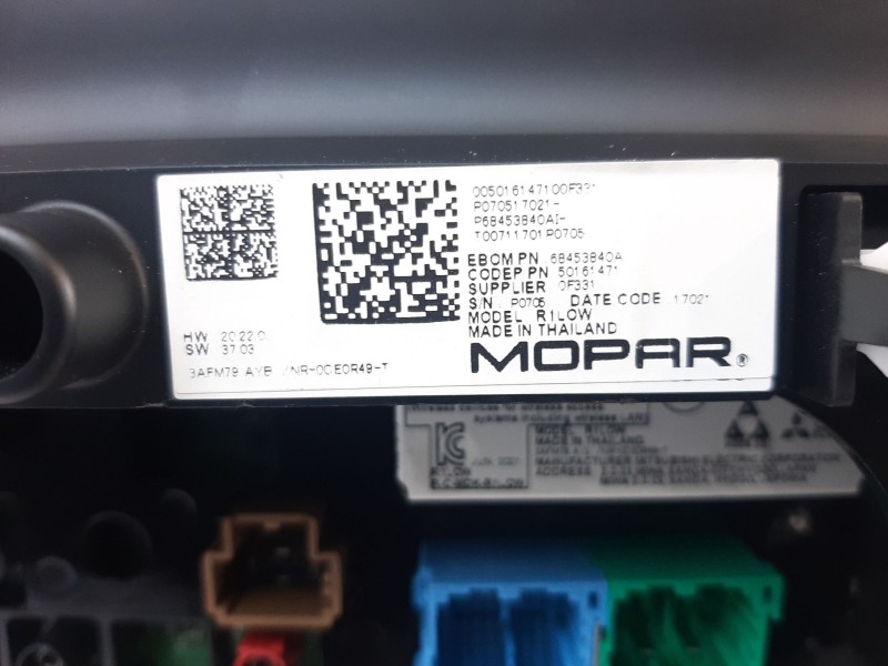 Recambio de sistema navegacion gps para jeep compass (m7) longitude fwd referencia OEM IAM 50161471  