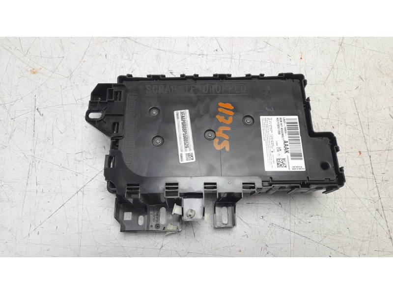 Recambio de caja reles / fusibles para ford mustang mach 1 referencia OEM IAM LR3T15604AAAK  