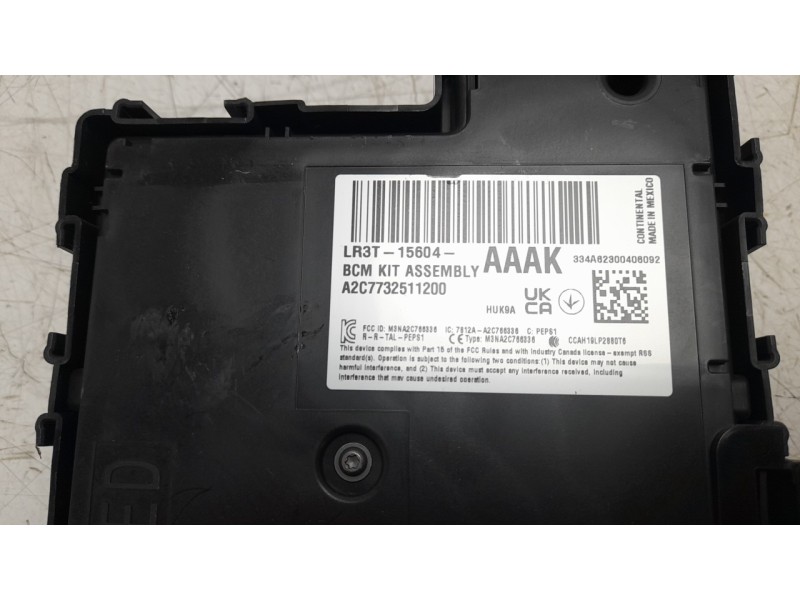 Recambio de caja reles / fusibles para ford mustang mach 1 referencia OEM IAM LR3T15604AAAK  