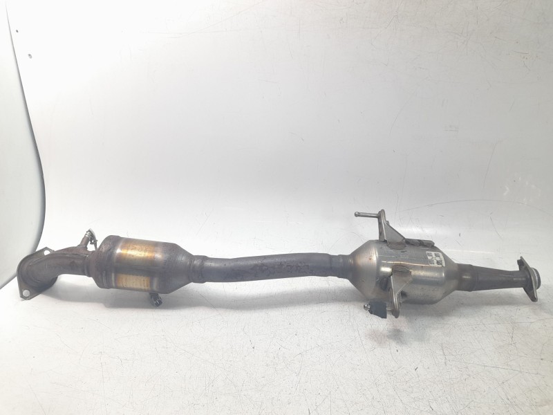 Recambio de catalizador para toyota corolla (e21) referencia OEM IAM 174100TD30  