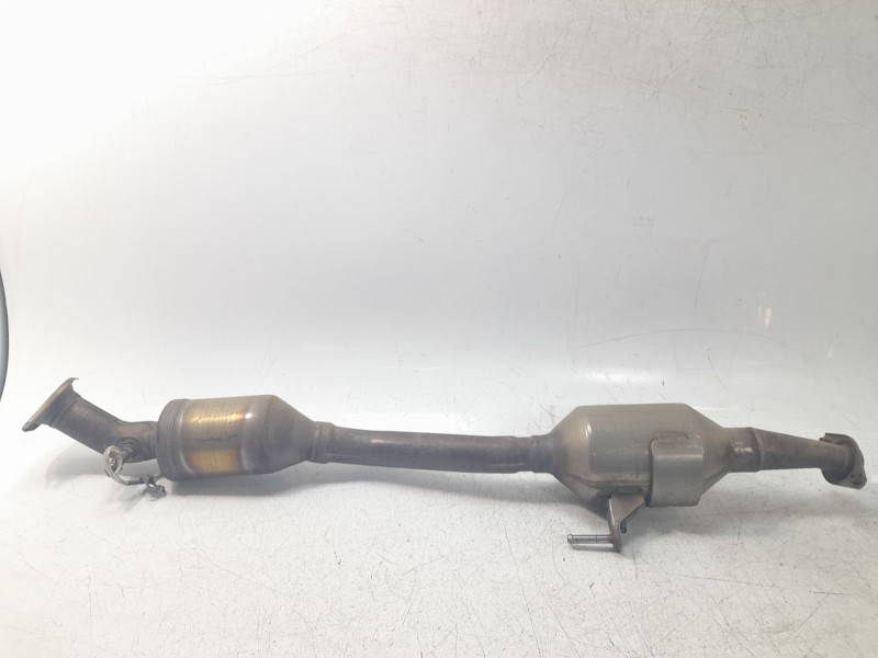 Recambio de catalizador para toyota corolla (e21) referencia OEM IAM 174100TD30  