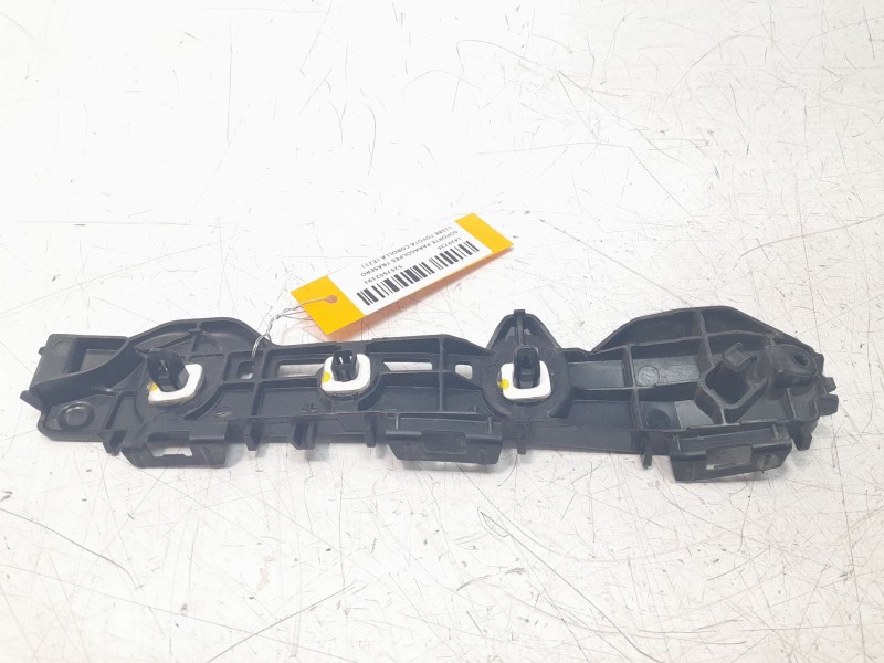Recambio de soporte paragolpes trasero para toyota corolla (e21) referencia OEM IAM 5257502191  