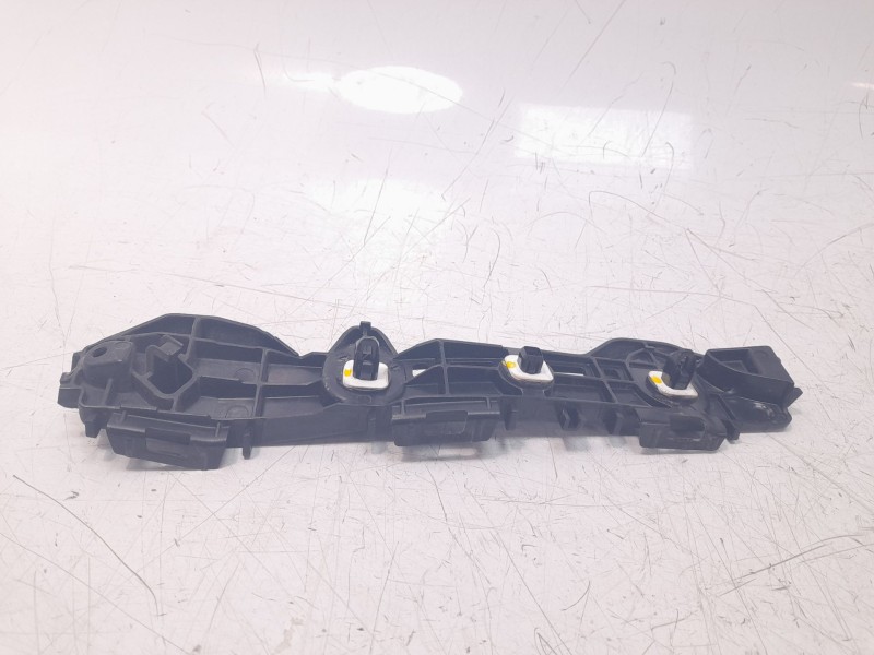Recambio de soporte paragolpes trasero para toyota corolla (e21) referencia OEM IAM 5257602191  