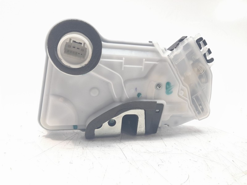 Recambio de cerradura puerta delantera izquierda para toyota corolla (e21) referencia OEM IAM 6904002491  
