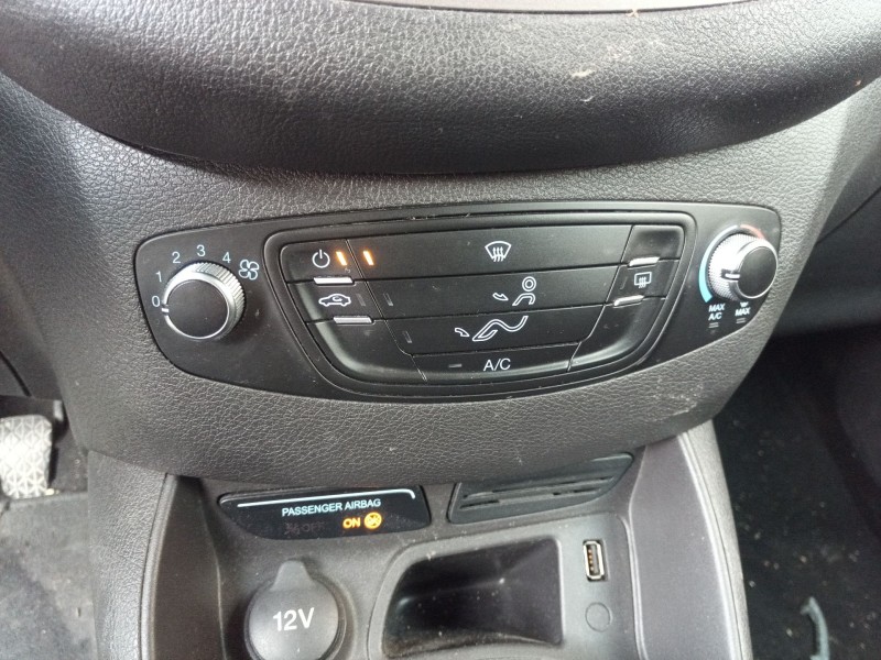 Recambio de mando calefaccion / aire acondicionado para ford tourneo courier (c4a) trend referencia OEM IAM   