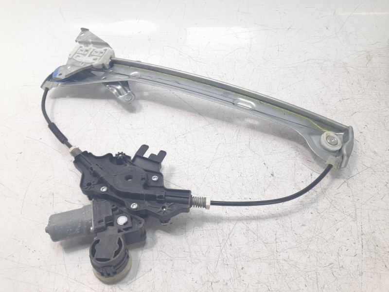 Recambio de elevalunas delantero izquierdo para toyota corolla (e21) referencia OEM IAM 6982002741  
