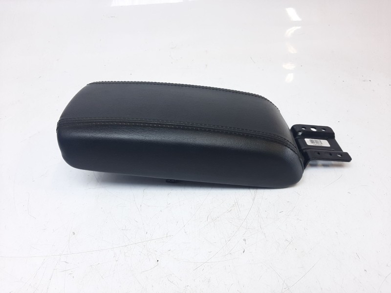 Recambio de apoyabrazos central para jeep compass (m7) longitude fwd referencia OEM IAM 5ZK07DX9AB  