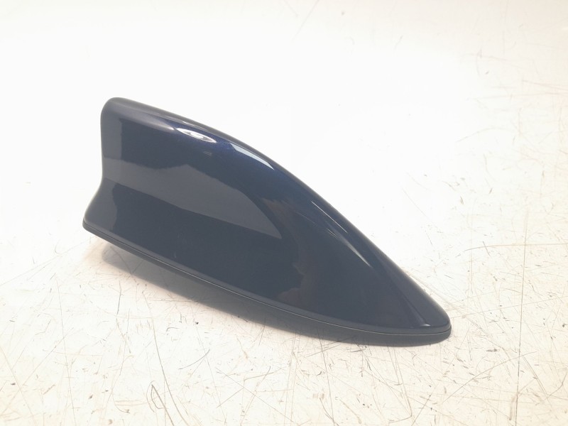 Recambio de antena para toyota corolla (e21) referencia OEM IAM 8676002090  