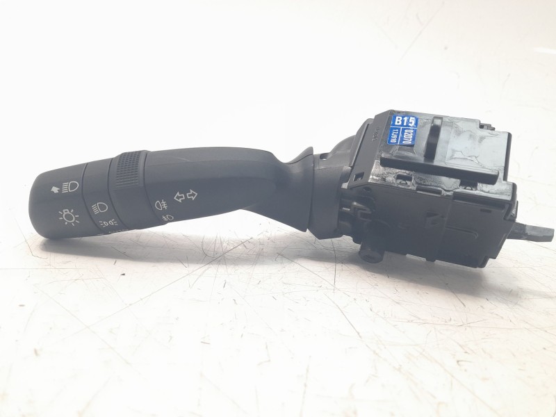 Recambio de mando intermitentes para toyota corolla (e21) referencia OEM IAM 02D7017J910  