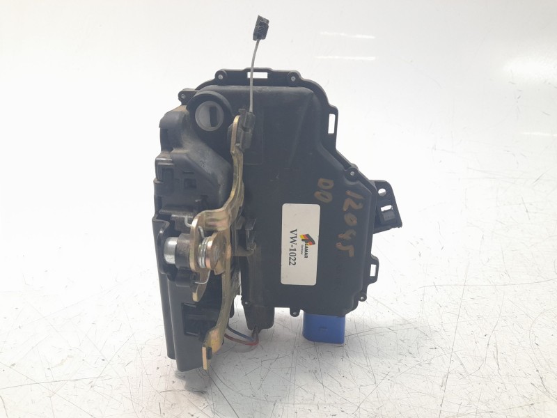 Recambio de cerradura puerta delantera derecha para volkswagen polo (9n1) highline referencia OEM IAM 3B1837016BP DLF780037HQ EZ