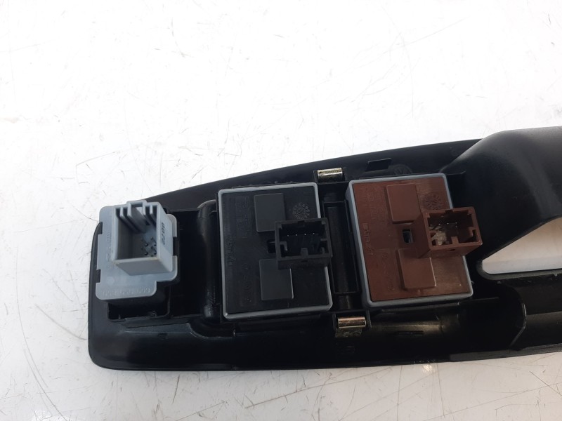 Recambio de mando elevalunas delantero izquierdo para volkswagen polo (9n1) highline referencia OEM IAM 6Q1867171D  