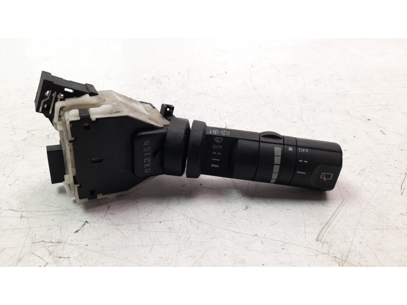 Recambio de mando limpia para nissan pathfinder (r51) 2.5 dci diesel cat referencia OEM IAM 25260EA000  