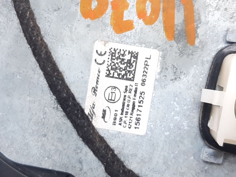 Recambio de antena para alfa romeo stelvio (630) 2.2 jtdm cat referencia OEM IAM 156171525  