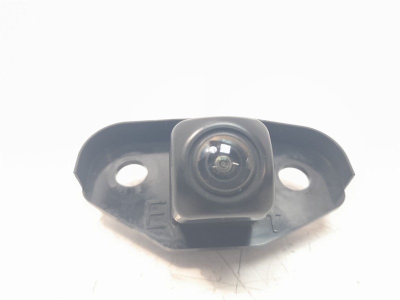 Recambio de camara vision trasera para toyota corolla (e21) referencia OEM IAM 8679002200  