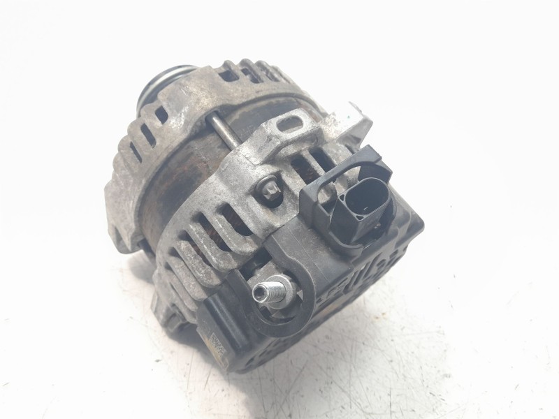 Recambio de alternador para kia stonic (ybcuv) 1.2 cat referencia OEM IAM 3730007500 ALF150124DP 