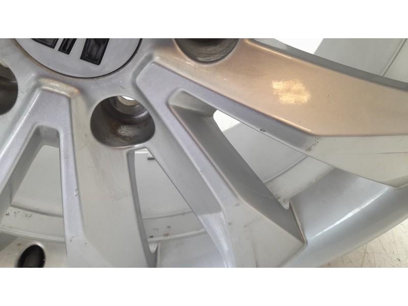 Recambio de llanta para seat ateca (khp) style xm referencia OEM IAM 575601025M  