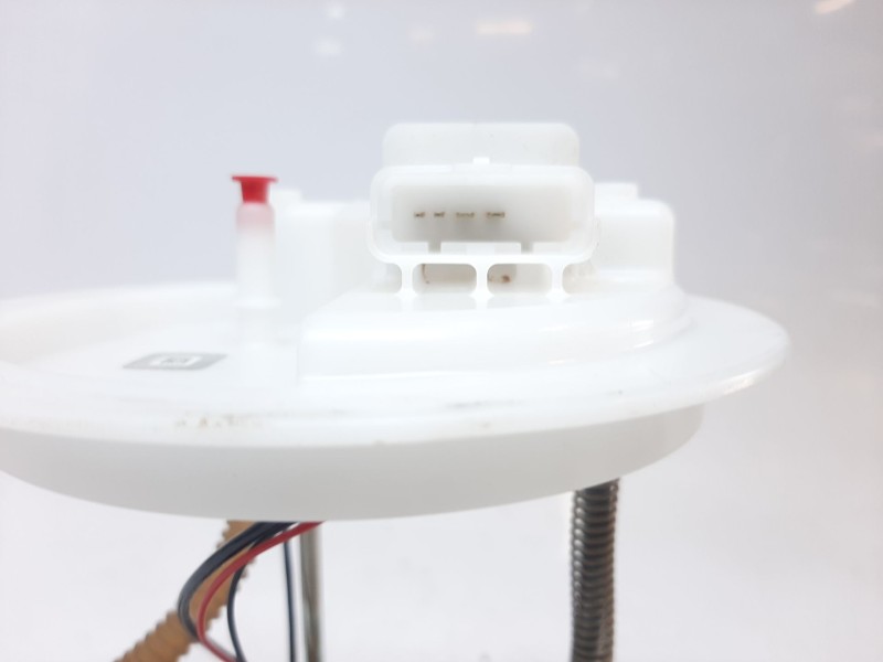 Recambio de bomba combustible para jeep compass (m7) longitude fwd referencia OEM IAM 52141089 52141089 