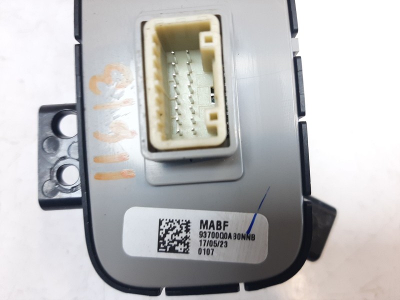 Recambio de mando multifuncion para hyundai bayon bayon referencia OEM IAM 93700Q0AB0NNB 93700Q0AB0NNB 