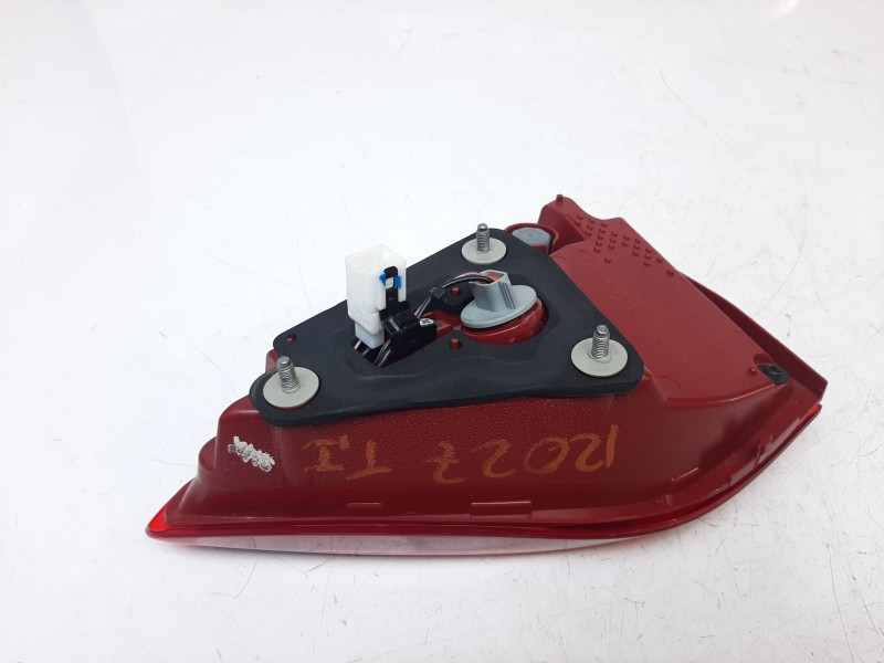 Recambio de piloto trasero izquierdo interior para kia stonic (ybcuv) drive referencia OEM IAM 92403H8400 92403H8400 