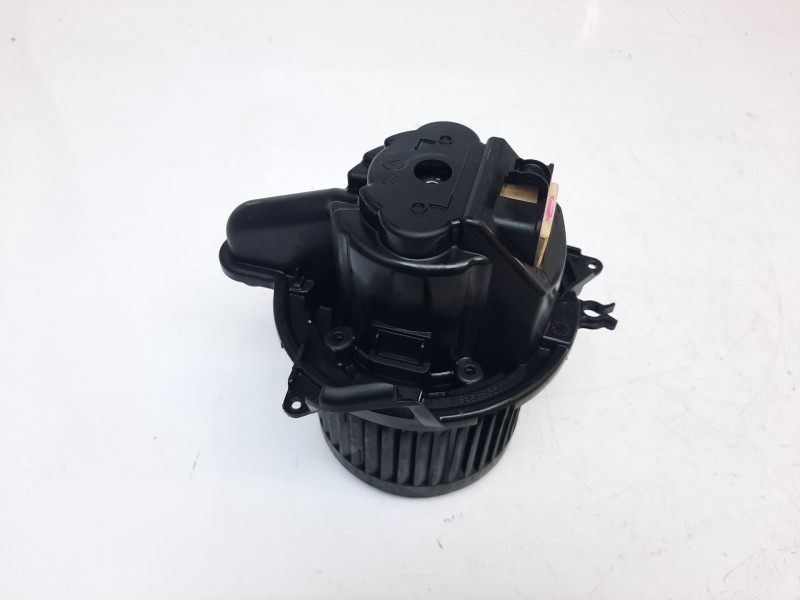 Recambio de ventilador calefaccion para renault captur zen referencia OEM IAM 272101005R 272101005R 