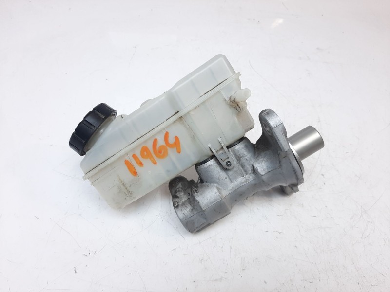 Recambio de bomba freno para renault captur zen referencia OEM IAM 460915125R 460915125R 