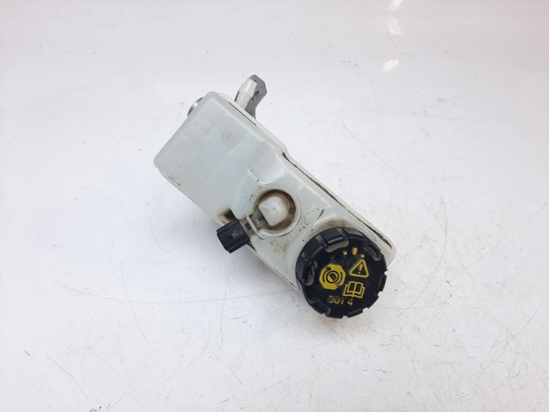 Recambio de bomba freno para renault captur zen referencia OEM IAM 460915125R 460915125R 