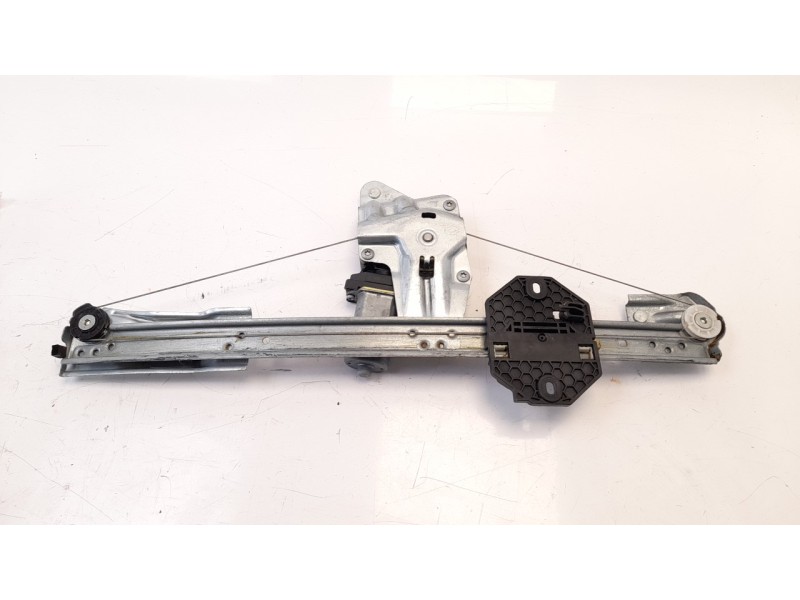 Recambio de elevalunas delantero derecho para dacia sandero sl eficacia referencia OEM IAM 807209299  