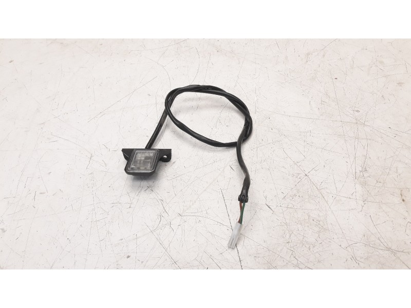 Recambio de piloto matricula para honda cbr 650r referencia OEM IAM 33720MKND51  