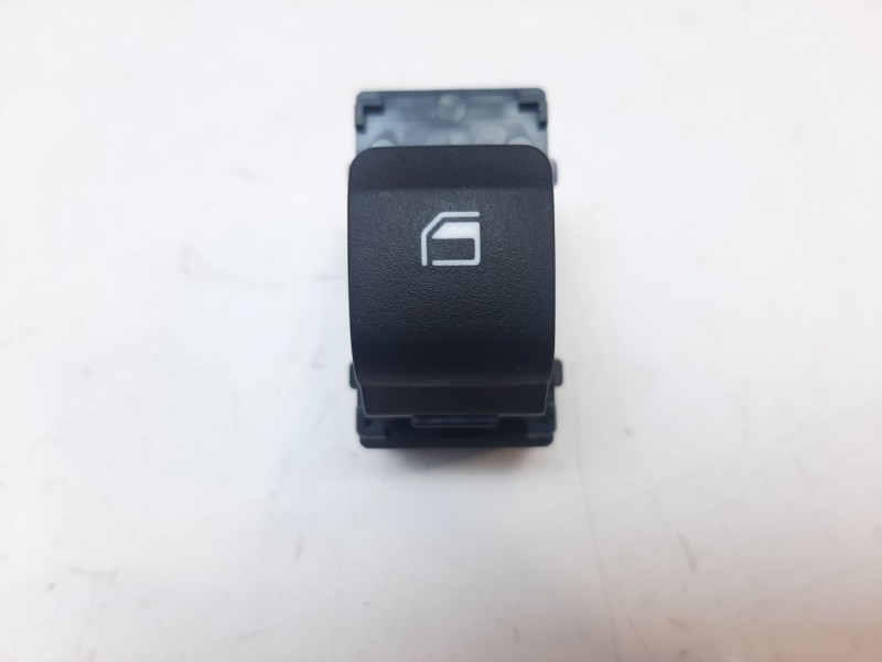 Recambio de mando elevalunas trasero derecho para hyundai bayon bayon referencia OEM IAM 93581Q0000 93581Q0000 