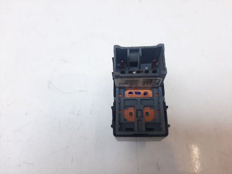 Recambio de mando elevalunas trasero derecho para hyundai bayon bayon referencia OEM IAM 93581Q0000 93581Q0000 