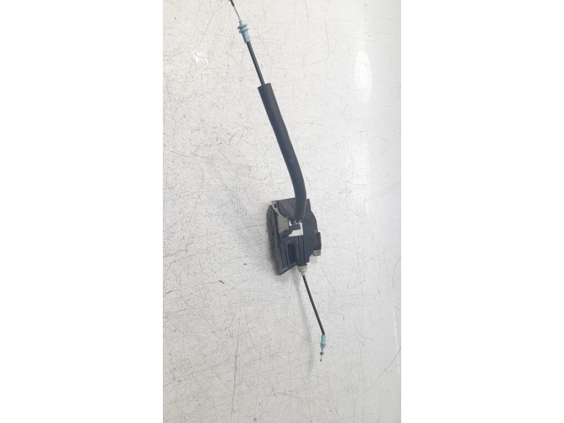 Recambio de cerradura puerta trasera derecha para jaguar e-pace 2.0 diesel cat referencia OEM IAM T2H17437  