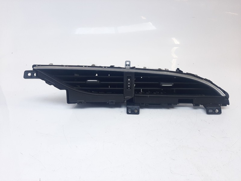 Recambio de aireador central para toyota yaris hybrid feel referencia OEM IAM 556700D240 556700D240 