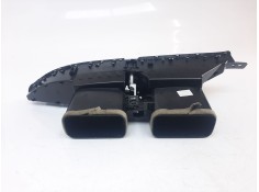 Recambio de aireador central para toyota yaris hybrid feel referencia OEM IAM 556700D240 556700D240  2