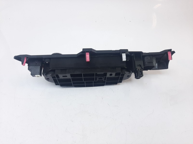 Recambio de mando climatizador para toyota yaris hybrid feel referencia OEM IAM 559000D800C3 559000D800C3 