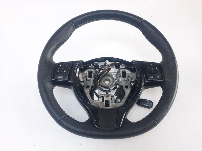 Recambio de volante para toyota yaris hybrid feel referencia OEM IAM 451000D49024 451000D49024 
