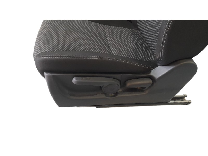 Recambio de juego asientos completo para suzuki vitara 1.5 strong hybrid gle 2wd referencia OEM IAM 8568074S00BAE  