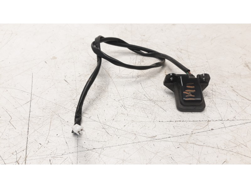 Recambio de piloto matricula para honda cbr 650r referencia OEM IAM 33720MKND51  