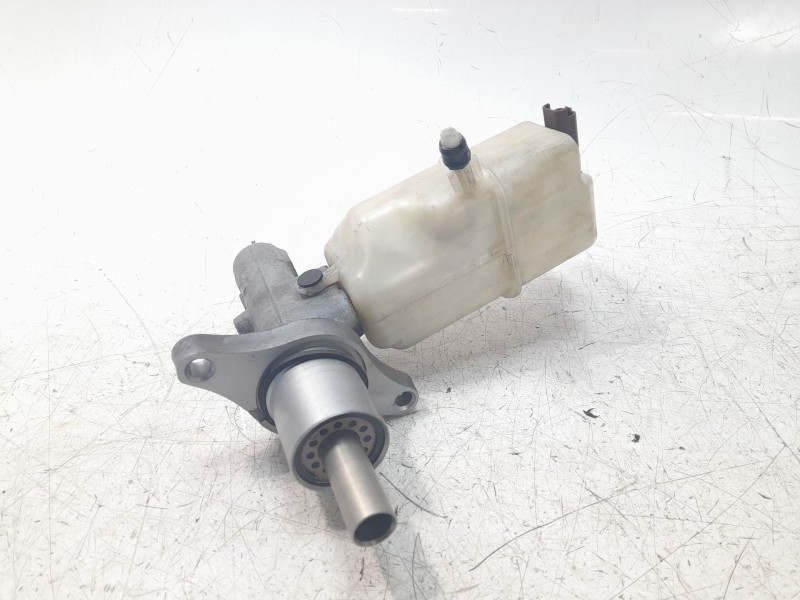 Recambio de bomba freno para peugeot 508 sw gt line referencia OEM IAM 4601Y7  