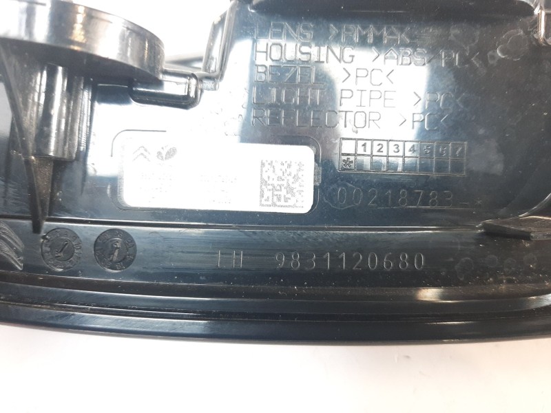 Recambio de piloto trasero izquierdo interior para citroën c4 pure tech referencia OEM IAM 9831120680 9831120680 