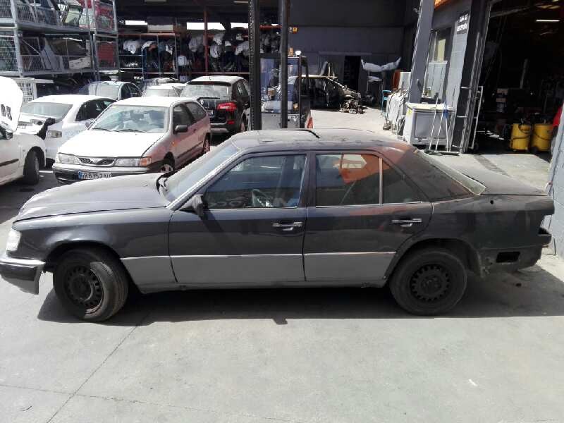 mercedes-benz clase e (w124) berlina del año 1994
