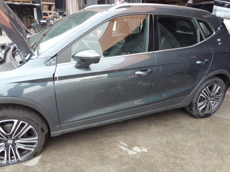 Recambio de estribos laterales para seat arona fr referencia OEM IAM   