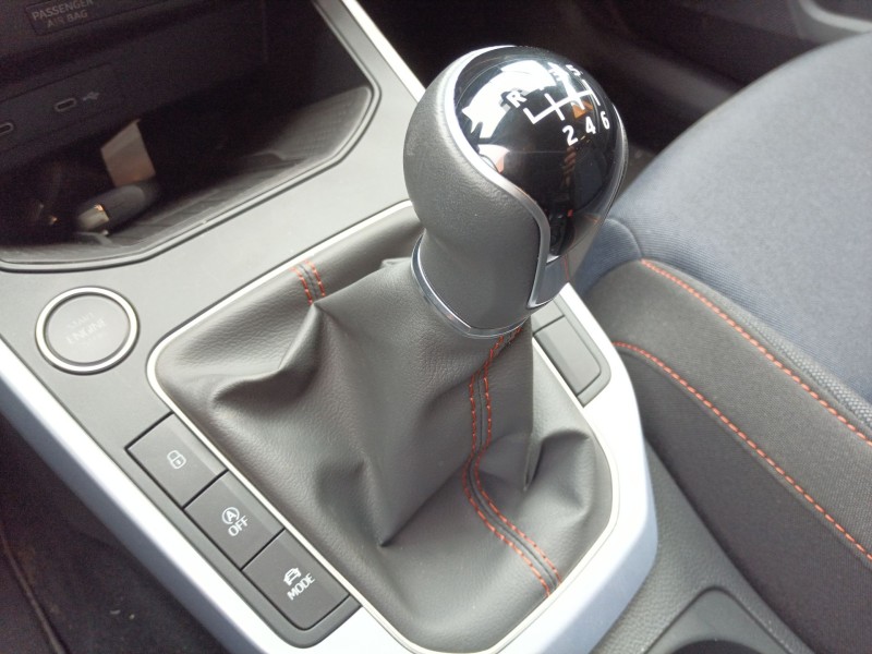 Recambio de palanca cambio para seat arona fr referencia OEM IAM   