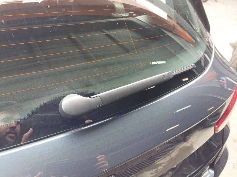 Recambio de brazo limpia trasero para seat arona fr referencia OEM IAM   