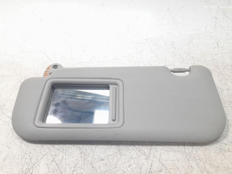 Recambio de parasol izquierdo para toyota rav4 hybrid 4x2 advance referencia OEM IAM 7432042661B0  