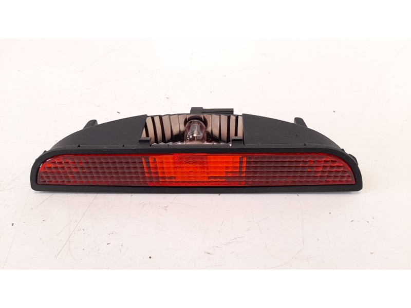 Recambio de luz central de freno para dacia sandero sl eficacia referencia OEM IAM 265907079R  
