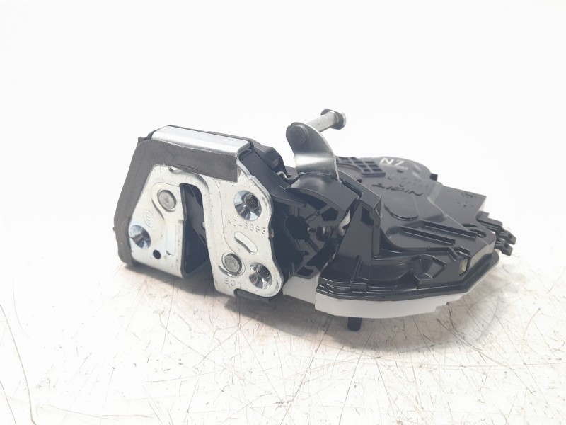 Recambio de cerradura puerta trasera derecha para toyota rav4 hybrid 4x2 advance referencia OEM IAM 6700342191  