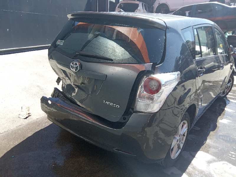 toyota verso del año 2010