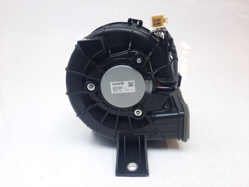 Recambio de motor calefaccion para toyota yaris hybrid feel referencia OEM IAM G923052040 G923052040 