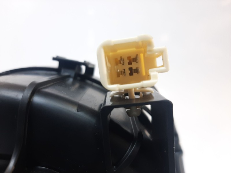 Recambio de motor calefaccion para toyota yaris hybrid feel referencia OEM IAM G923052040 G923052040 